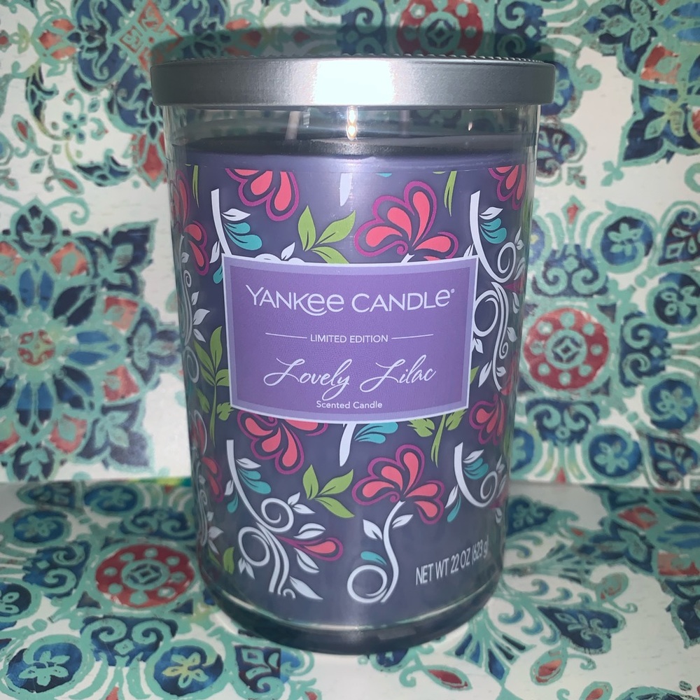 Yankee Candle Limited Edition “Lovely Lilac”